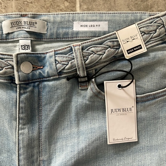 New Judy Blue wide leg jeans - Picture 4 of 5